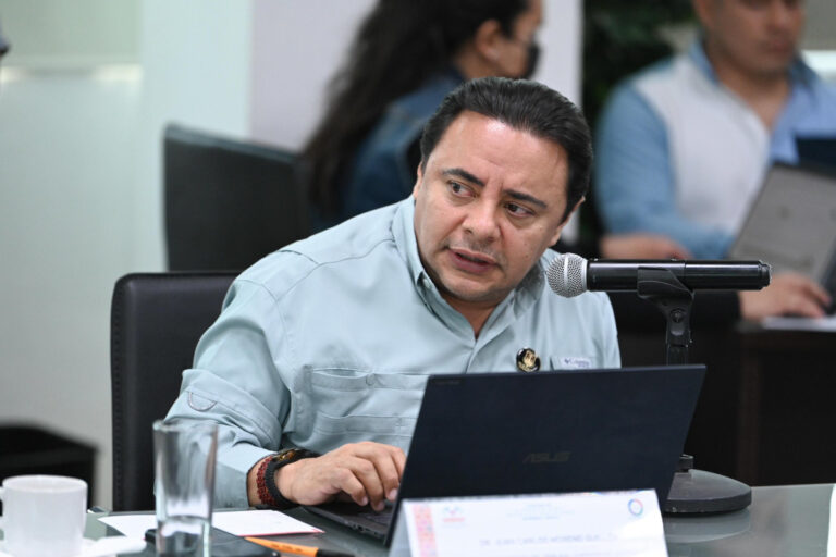 Fortalece Juan Carlos Moreno Guillén comunicación con Salas Regionales