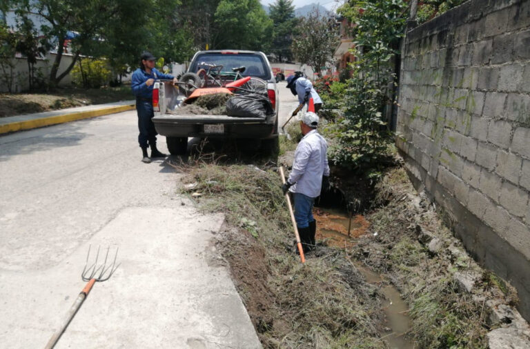 Exhortan a evitar el taponamiento de alcantarillas y drenes en San Cristóbal