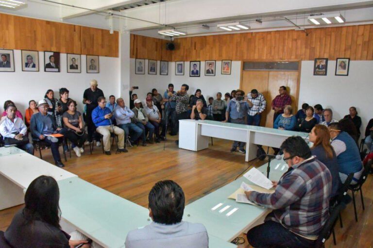 Atiende Fabiola Ricci a representantes de barrios y colonias de la zona oriente de SCLC