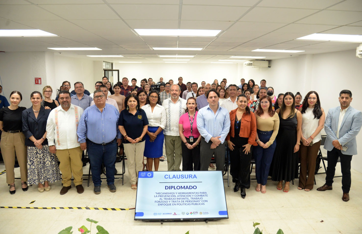 unachdiplomado110625