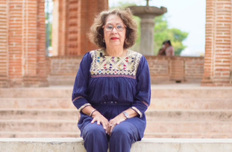 Autora chiapaneca presenta con éxito su libro ‘Legado de vida, un viaje al ADN cultural familiar’