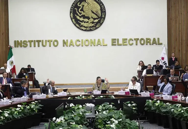 Reforzarán credencial para votar; sería infalsificable
