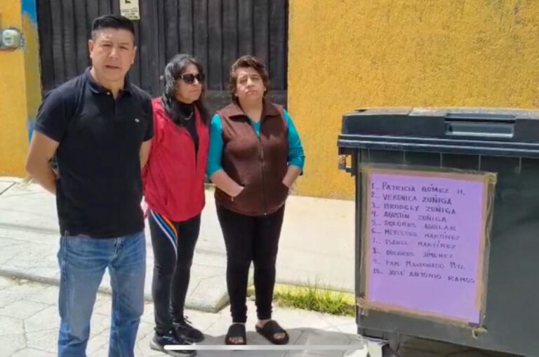 Vecinos del barrio María Auxiliadora mantienen limpios sus contenedores