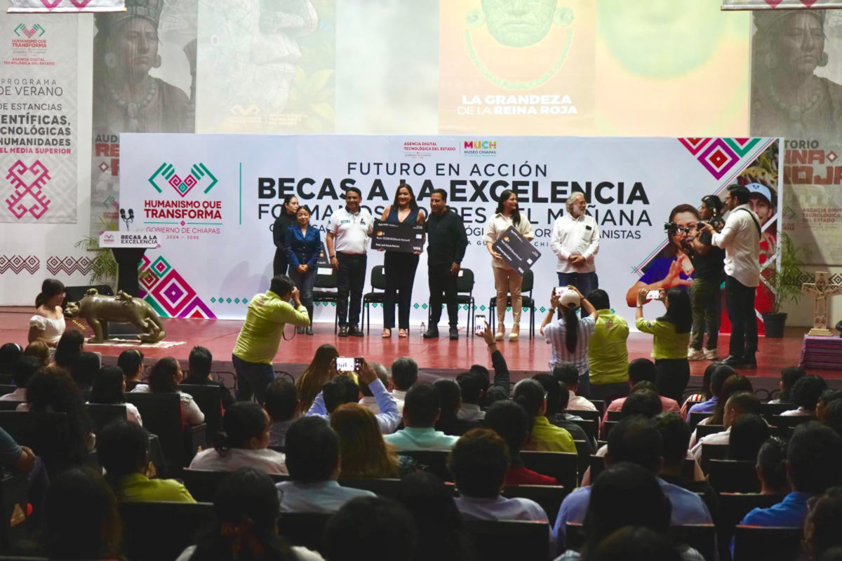aditechbecas150925