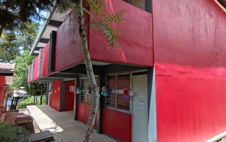 Entregan cuatro aulas nuevas en el CECyT 05 de San Juan Cancuc