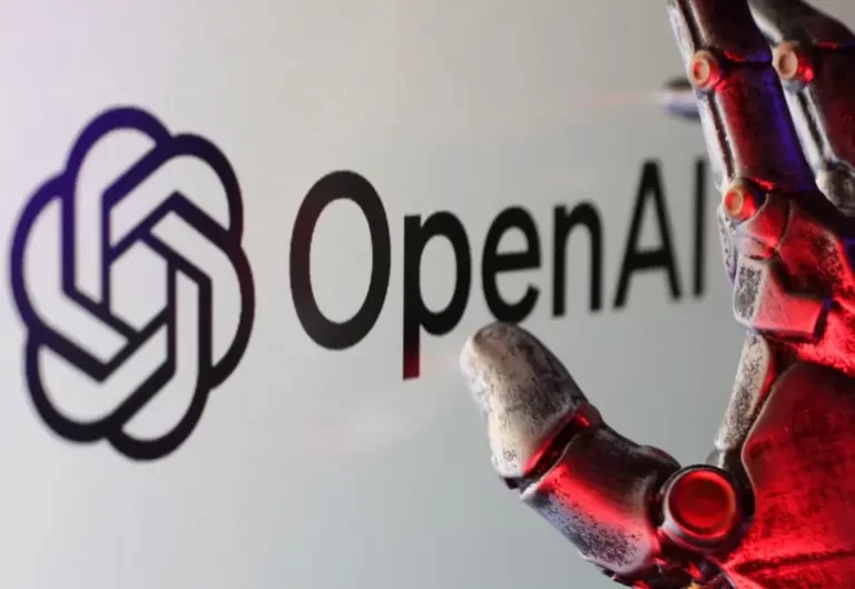 OpenAI quiere competir con Apple: así serán sus nuevos gadgets con IA