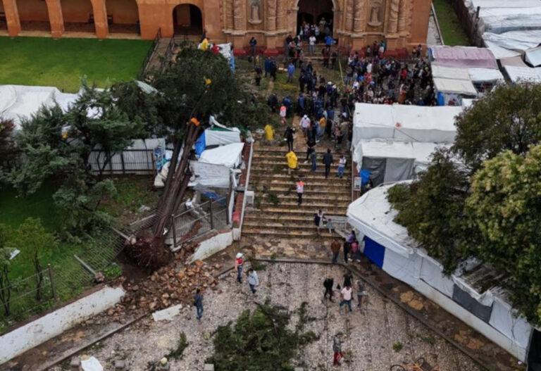 Atiende Ayuntamiento de San Cristóbal de manera inmediata emergencias por lluvias y vientos