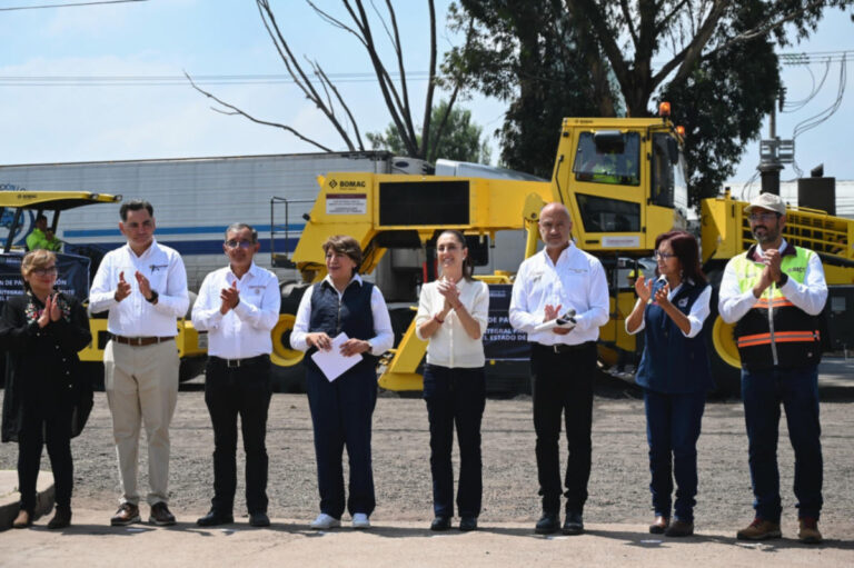 Claudia Sheinbaum da banderazo de salida a nuevos trenes de repavimentación