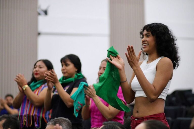 Congreso prioriza la dignidad, la vida y los derechos humanos de las mujeres