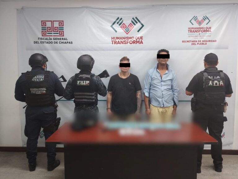 FGE y SSP detienen a dos personas por delitos contra la salud y violación a la Ley Federal de Armas de Fuego, en Berriozábal