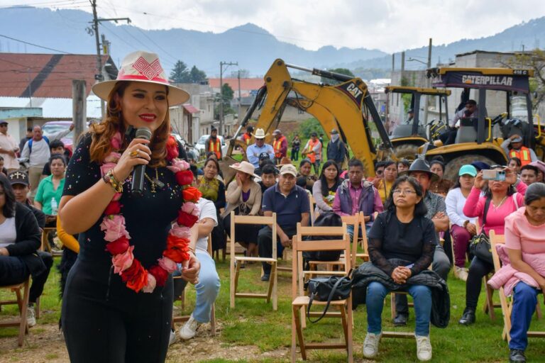 Inicia construcción de techado con domo en la colonia Macedonia