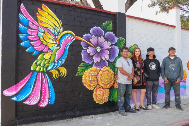 Inauguran segunda etapa de murales en el Panteón Municipal de San Cristóbal