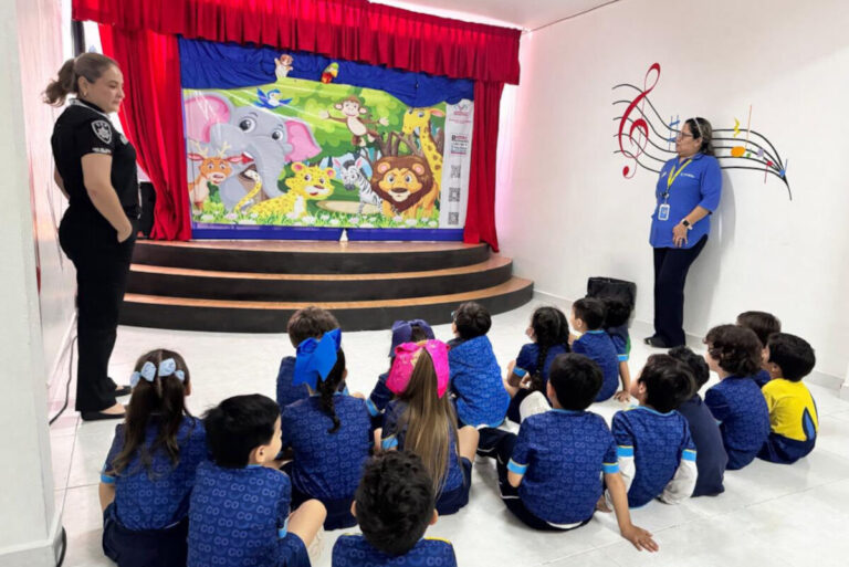 SSP a través de teatro guiñol imparte tema preventivo “Valores” en colegio Diego Rivera