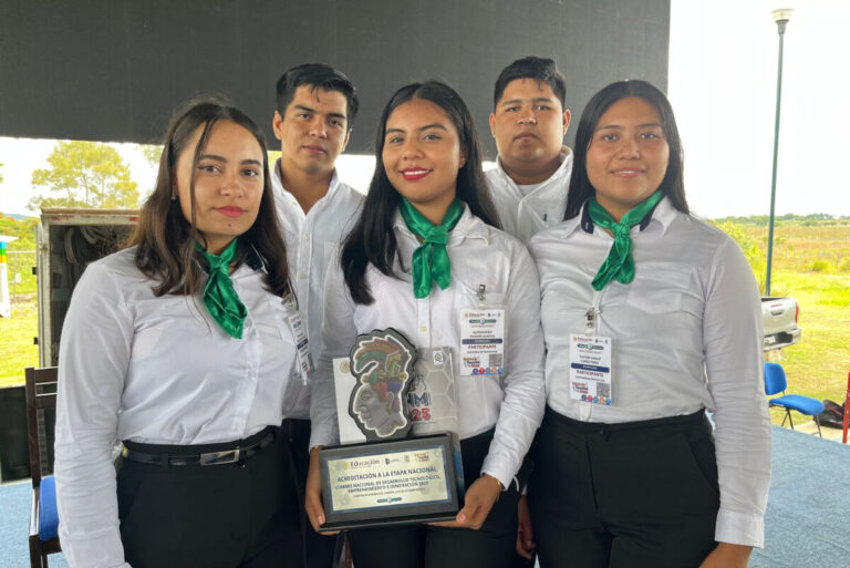 Estudiantes del TecNM Cintalapa clasifican a la Etapa Nacional del InnovaTecNM 2025