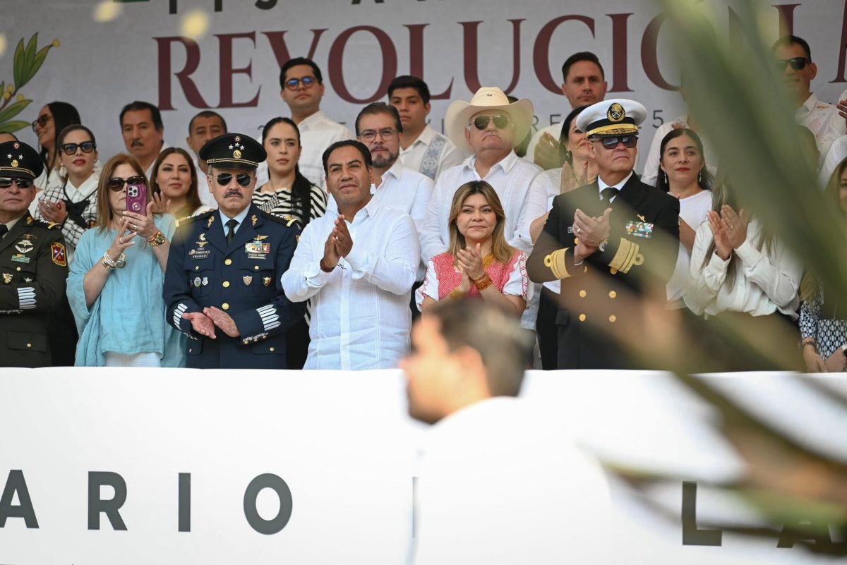 eradesfilerevolucion211125