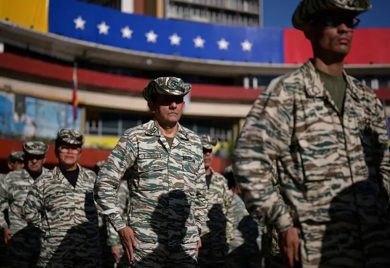 militaresvenezolanos111125