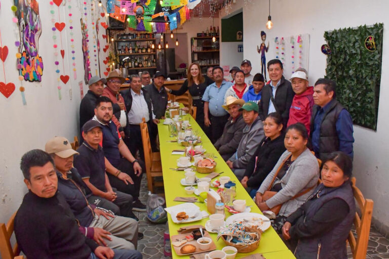 Fabiola Ricci refrenda su compromiso con el gremio de aseadores de calzado de San Cristóbal