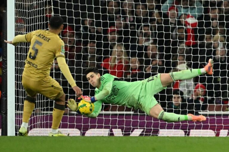 Arsenal avanza en Copa tras dramática tanda de penales