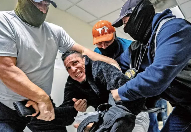 Tercio de inmigrantes detenidos, sin historial penal
