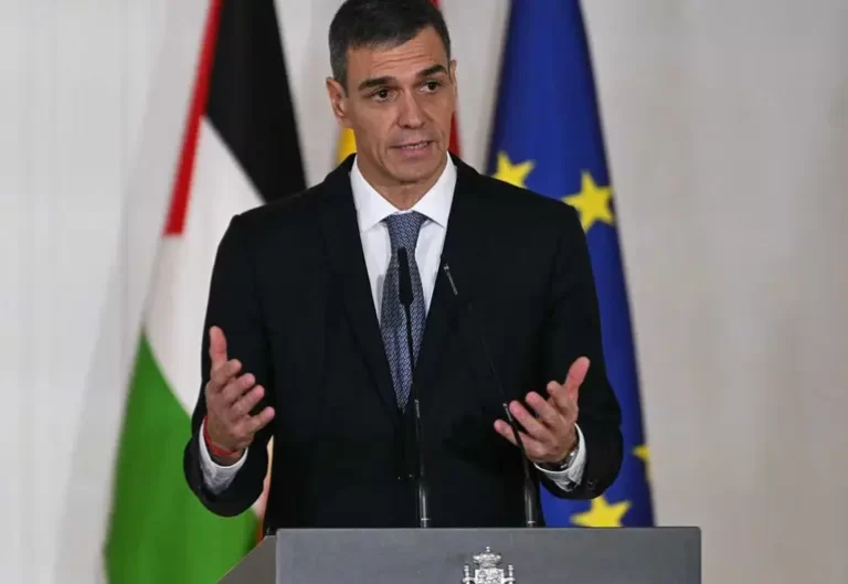 Pedro Sánchez considera «inaceptables» ataques de EU frente a costas de Venezuela