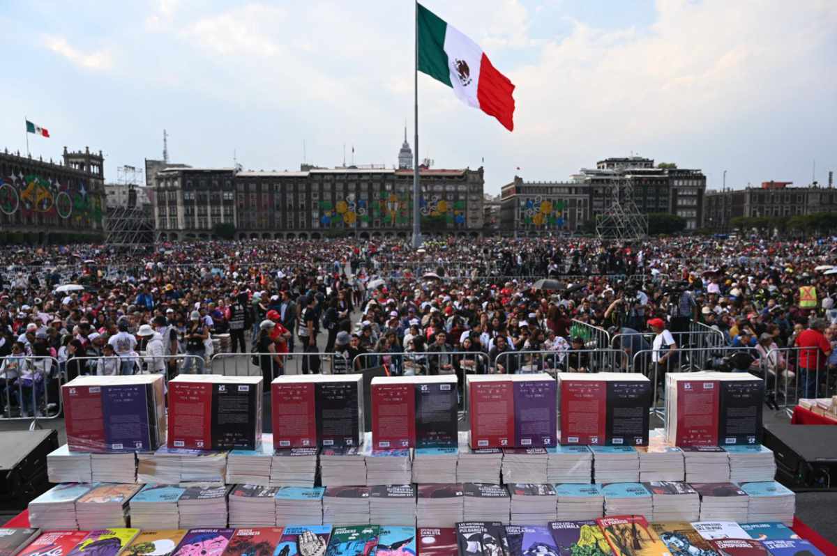Encabeza presidenta entrega gratuita de 2.5 millones de libros