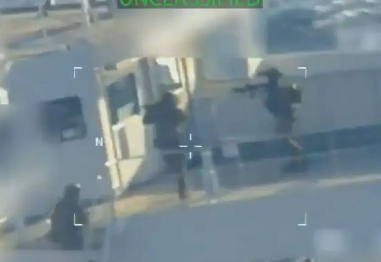 venezuelarobopetrolero111225