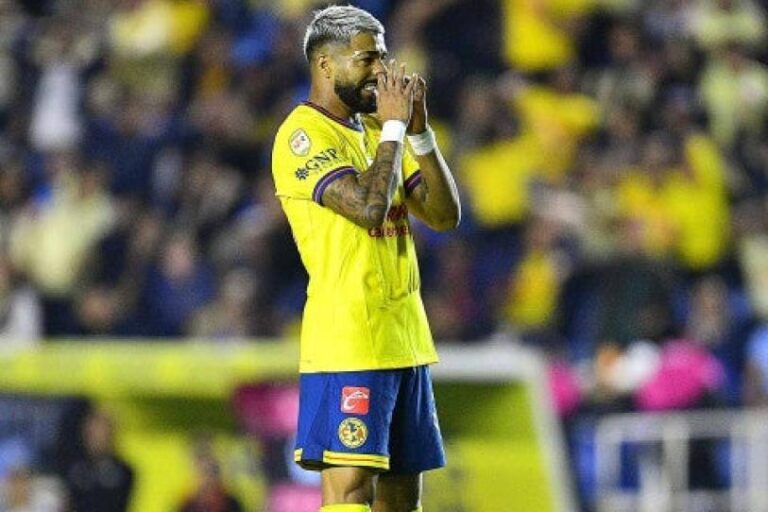 América saca a Rodrigo Aguirre y mete a Raphael Veiga 