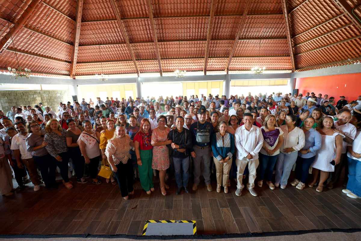 Fiscal General lleva Decálogo Humanista a la Costa y el Soconusco