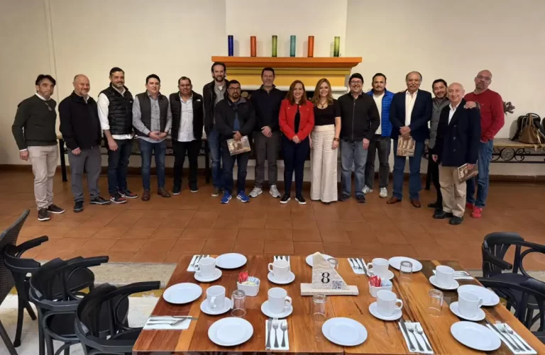 Empresarios de SCLC agradecen a alcaldesa Fabiola Ricci su participación en la FITUR