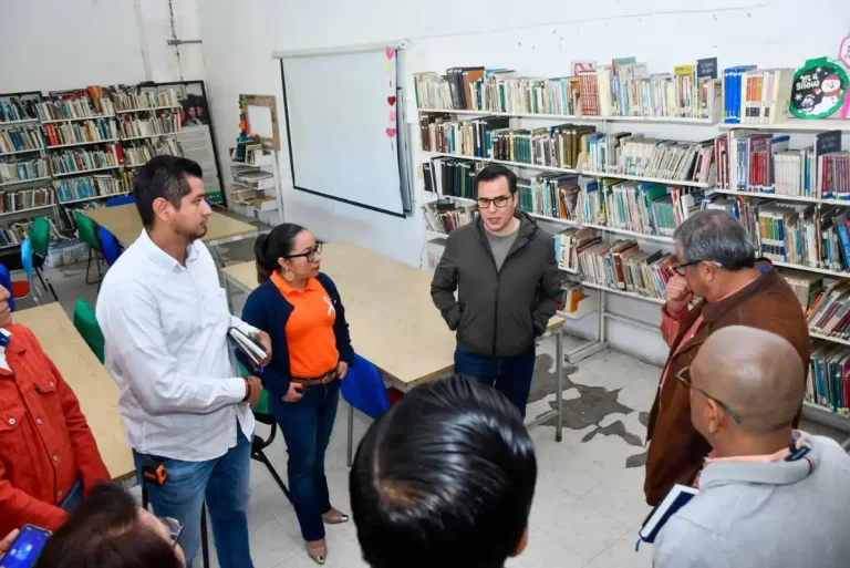Recorrido para la mejora de infraestructura de la Biblioteca Municipal en Berriozábal