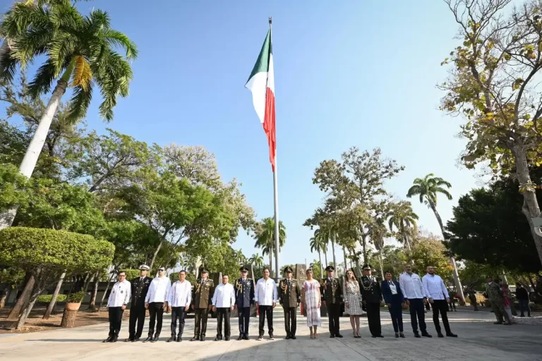 Eduardo Ramírez asiste a conmemoración del CXIII Aniversario del Ejército Mexicano