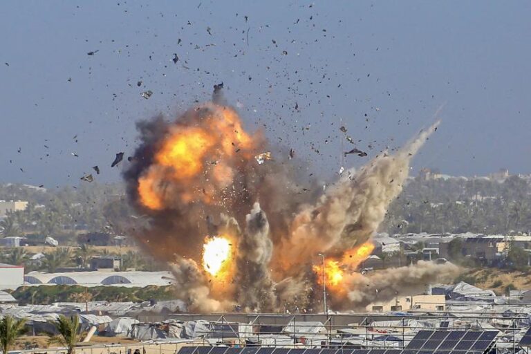 Israel sigue bombardeos en Gaza; 32 palestinos muertos en 24 horas