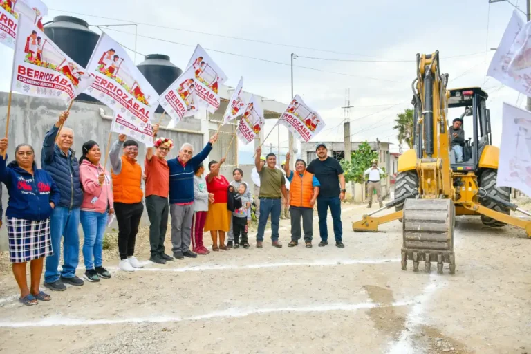 Avanzamos con humanismo con más calles en Horeb La Piedad: Acero