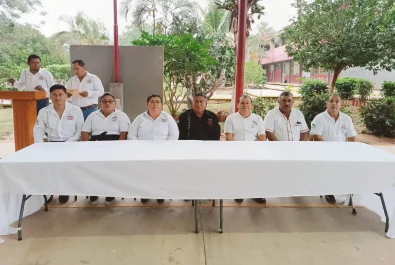 Egresados del Cecyt 26 La Libertad reciben título como Técnicos Profesionales