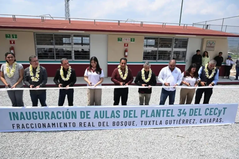 Reafirma Eduardo Ramírez su compromiso con la educación y el bienestar de estudiantes de Tuxtla
