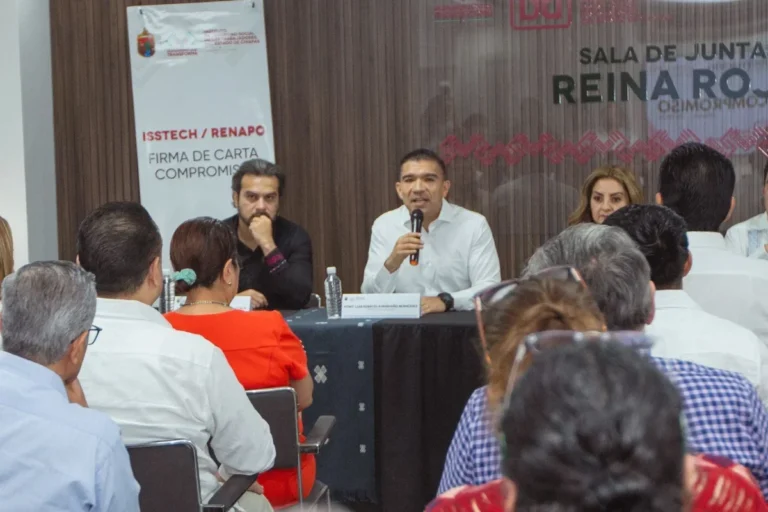 Isstech firma carta compromiso con Renapo