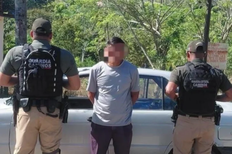 En Palenque, FGE y SSP detienen a una persona por el presunto delito de robo vehicular