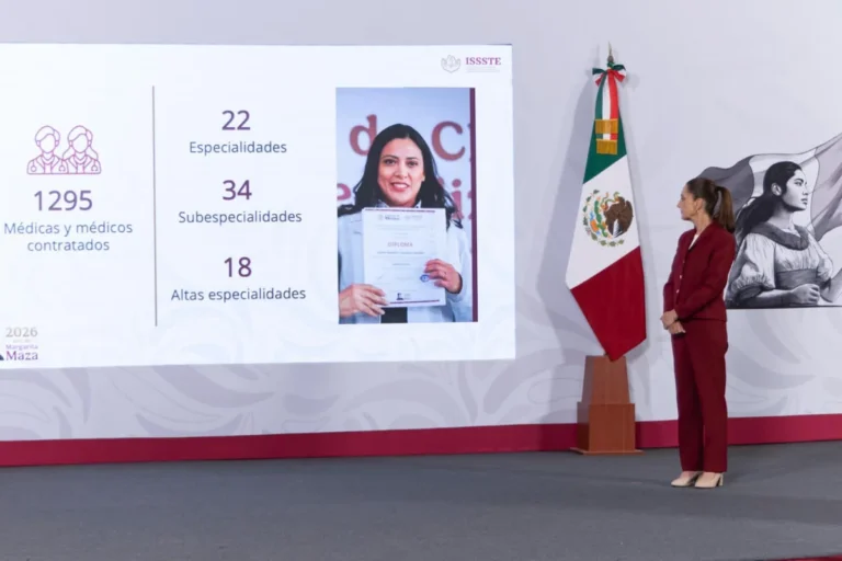 Contratación de más de 14 mil médicos especialistas este año es histórica: Presidenta