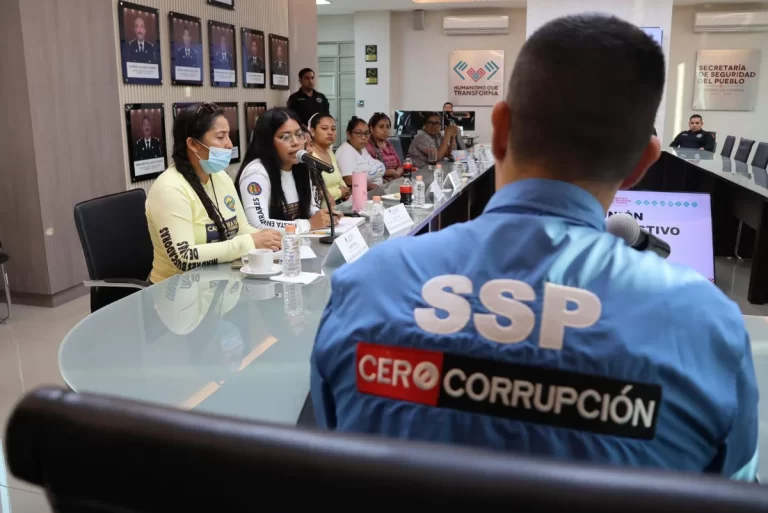No están solas, cuentan con nosotros y tienen nuestra empatía: Aparicio Avendaño