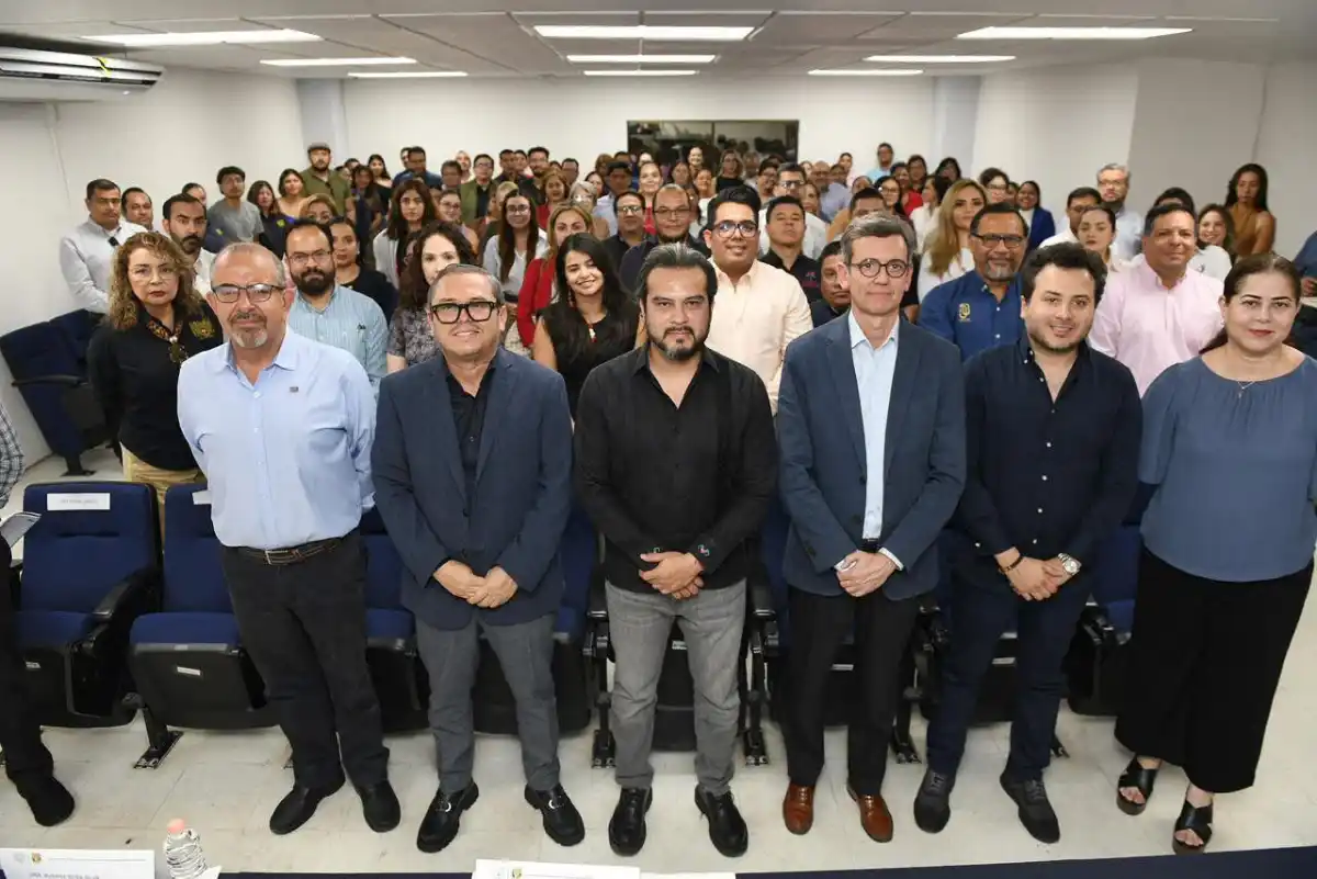 unachprogestudiospoliticos250326
