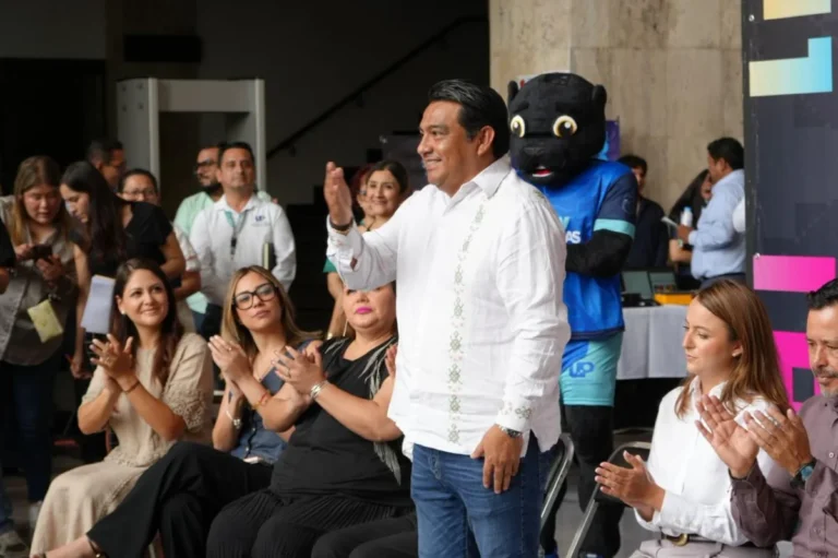 Impulsan a estudiantes en la Feria de la Juventud Chiapaneca 2026