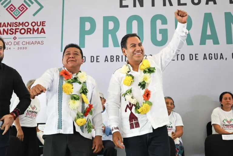 Eduardo Ramírez impulsa alfabetización en Salto de Agua con entrega de kits de Chiapas Puede