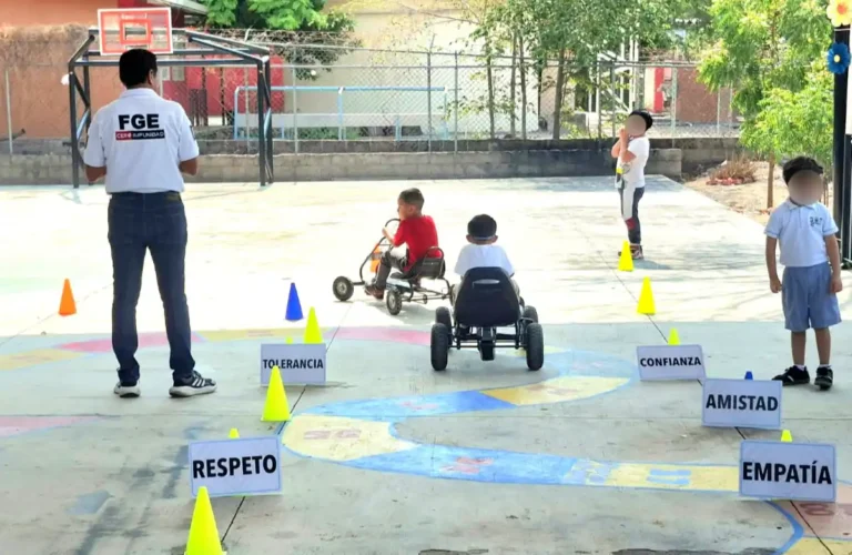 Fiscalía de Distrito Metropolitano brinda pláticas de prevención a centros escolares de nivel básico