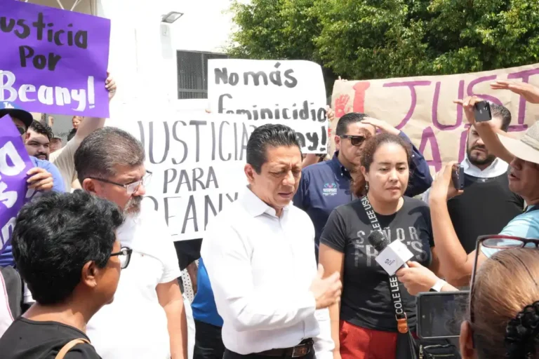 En Tapachula, fiscal general se reúne con familiares de Beany y Óscar José