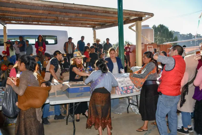 Entrega de despensas fortalece el apoyo alimentario en comunidades de San Cristóbal