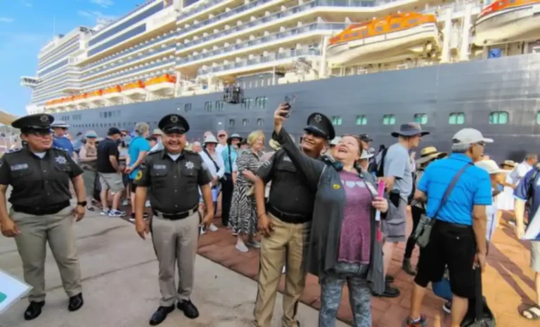 Brinda Guardia Estatal de Turismo seguridad y acompañamiento a turistas en la región Soconusco