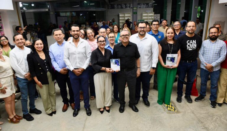 Presentan libro “Inteligencia Artificial y Educación Superior”