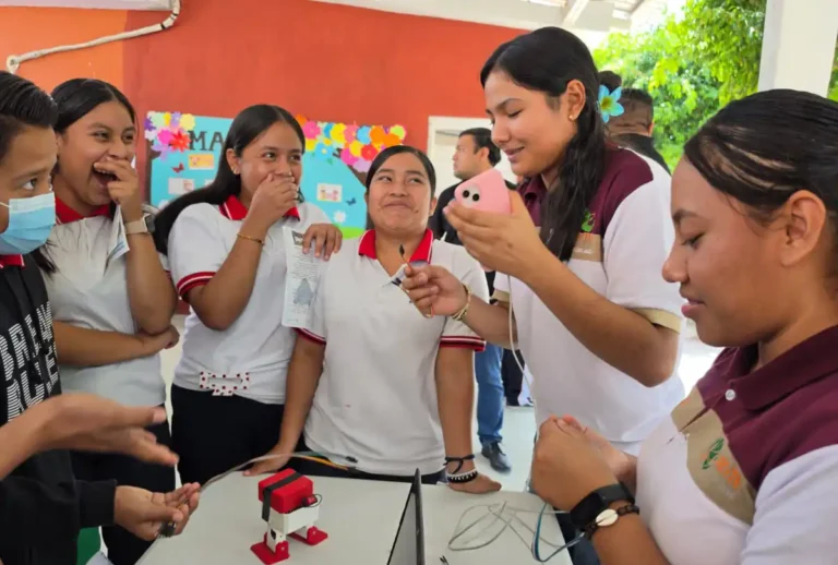 CECyT 22 Ricardo Flores Magón abre oportunidades de formación técnica para jóvenes de Chiapas