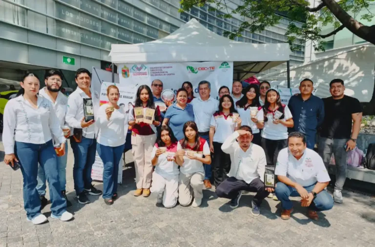Promueve Cecytech talento chiapaneco en Expo Punto de la Chiapanequidad