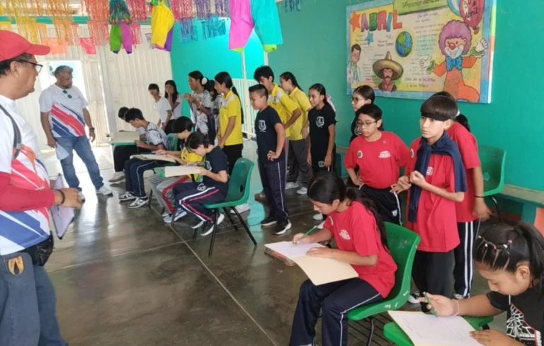 Condena CNTE recorte al ciclo escolar por Mundial de Futbol